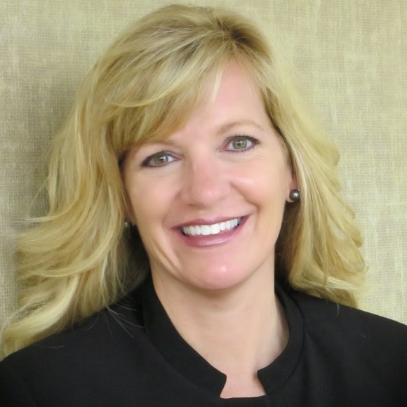 Meet your Posher, Janet - Picture 1 of 1